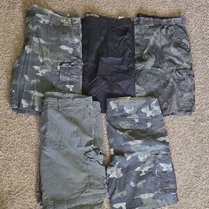 Men's Set Of 5 Cargo Shorts